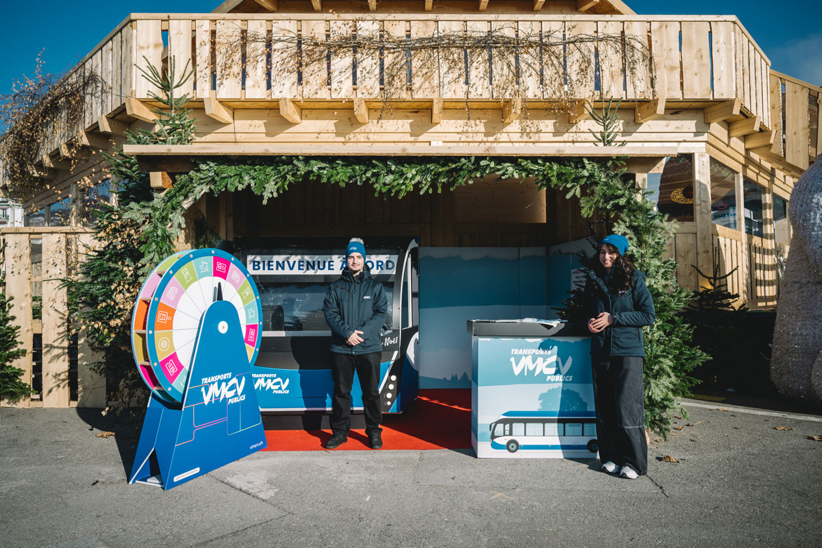 Stand Marche noel. Bus des transports publics VMCV en  Suisse romande